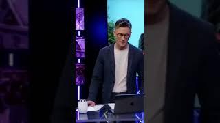 Анекдот про двуглавого орла на рублёвых монетах #ДежурныйпоНью_Йорку. RTVI, 10.05.23.