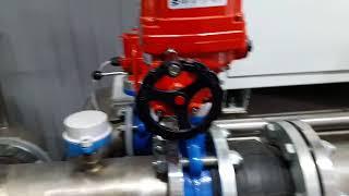 Mobile automated equipment for calibrating flow meters located in a 40 foot container