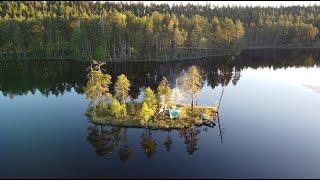 ПОПАЛ НА НЕОБИТАЕМЫЙ ОСТРОВ И ОБАЛДЕЛ. ДИКАЯ РЫБАЛКА НА ЛЕСНОМ ОЗЕРЕ. ГОТОВЛЮ УКРЫТИЕ.