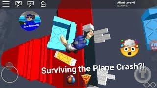 Surviving the Plane Crash in Roblox!