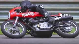 Norton 750 Commando Racing Superbike Class at VRRA Mosport 2018