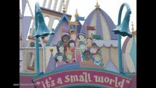 It's a small world, Hong Kong Disneyland. 香港迪士尼樂園的小小世界.