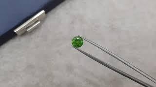 Sparkling russian demantoid with horse tail like inclusion 2.63 ct (2133)