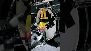 +=?  Screaming Duck & Double BassDrum Pedal at Silesia Drum #drums #drummer #duck #doublebassdrum