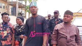 SEE HOW IJEBU BIG BOY.....AKIBU  TITILAYO EFELE PAY HIS LAST RESPECT TO WASIU ALABI PASUMA MUM FIDAU