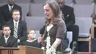 Whitney Davis speaks at service for Jessie Davis