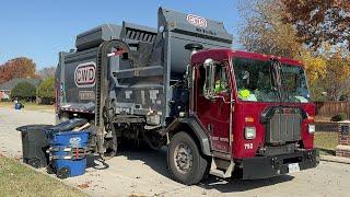 Community Waste Disposal: Brand New Peterbilt 520 McNeilus ZR Garbage Truck