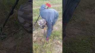 ВОТ КАК НАДО ИСКАТЬ КЛАД #поискмонет #metaldetecting #клад #металлоискатель #metaldetector #коп