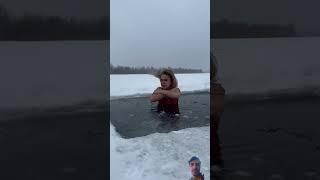 #icequeen #winter #ice #new #iceswimming #swimmingstyle #duet #winterswimming #swimmingtechnique