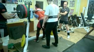 squat with wraps  320*1