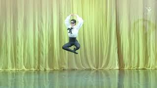 Taiga Kodama-Pomfret (Age 17) - Harlequinade Variation (Vaganova Academy)