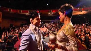 Prince presenting Halle Berry - 42nd NAACP Image Awards (2011.03.04)