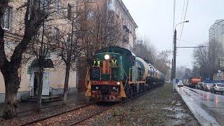 ТГМ4-2478 едет по городским подьездным путям к станции Текстильный г.Иваново.