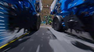 John Deere auf der AGRITECHNICA 2023 // FPV-Drohnenflug über den Messestand