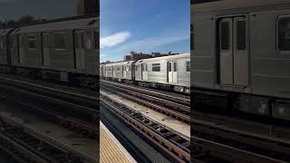 Rushing in #train #mtasubway #fypage #fyp #shorts #mta #subway #transit #bronx #newyork #nyc