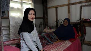SALAH PIJAT...!!! IBU SATU ANAK MENDERITA || GADIS CANTIK PENJUAL KUE || GADIS DESA HIDUP SEDERHANA