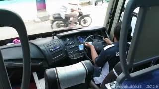 Rosalia Indah SHD108 Scania K360ib Manuver di Jalan Sempit