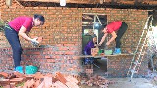 Help Lonely Old Lady Repair House - Building Solid Bricks Wall Around The Old House