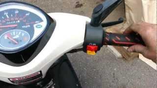 How to adjust the throttle on your scooter or motorcycle