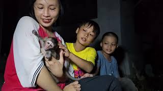 Children in the village found the goat that had gone away, and their mother happily adopted it