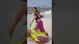 Blockbuster pongal 🪁 #dance #nikithapilli #viralshort #sankranthikivasthunnam