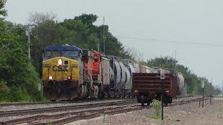 CSX CW46AH Leads Short BNSF Mixed Freight