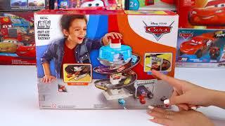 Disney Pixar Cars Unboxing Review | Lightning McQueen | Disney Pixar Cars Submarine Car Wash Playset