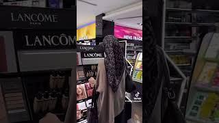 Marissa Dania Shopping Di Sephora