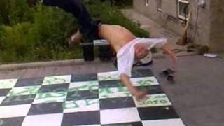 BBOY KIPS Training of a house