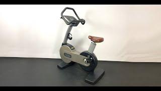 Велотренажер вертикальный Technogym Bike 500 Led