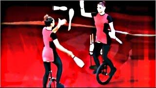 Circus. Jugglers on bicycles. Цирк. Жонглеры на велосипедах.