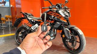 All New KTM Duke 390 Black Colour 2025: Cruise Control Added - On Road Price ?