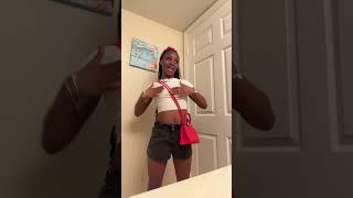 Energetic Teen Dances in Bathroom Mirror#dancevideo #teenstyle #bathroomdance #grooving