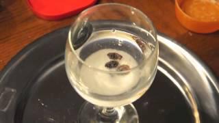 Kids Food Science Experiment- Jumping Raisins