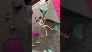 Crazy boulder ️ #bouldering #climbing #escalade #bloc #coordination #jump