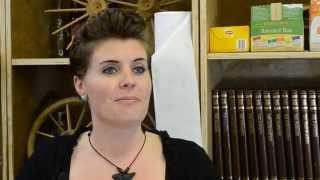 Cafe Clip: Alisha Holland - My First Kiss