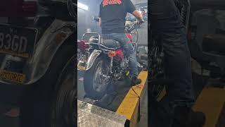 Suzuki GT750 dyno run