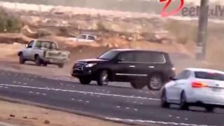 Crazy arabs drifting Toyota V8