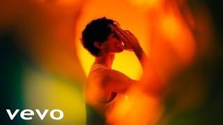Janiel Jarama - Sparks Fly (Official Music Video)