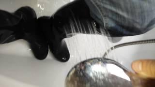 Wellingston hunter rubber boots  in the shower