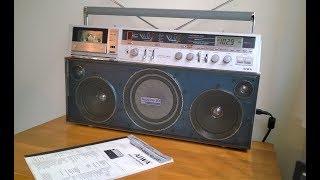 Aiwa CS-880 vintage boombox from 1981