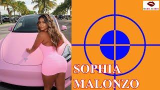 Sophia Malonzo: Redefining Beauty Standards as a Curvy Fashion Icon  | FashionNova Ambassador.