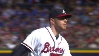 Freeman's nice stretch completes double play