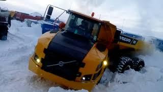 Самосвал Volvo a35F. Гоблин сдался)