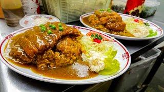 Large Chinese restaurant in Nagasaki famous for its curry with pork cutlet