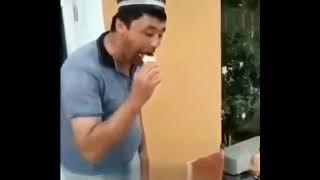 кимнинг ёшлиги эсига тушди