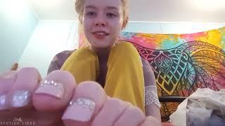 Sativa Sky's Giantess Feet (Zoomed In)