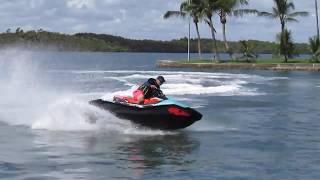 Sea-Doo Spark Trixx drifts