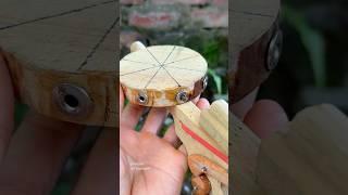 Creations with Clour  Slingshots -  New style wooden turn #wood #diy #slingshot
