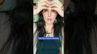 Third eye chakra clearing #healingenergy #thirdeye #thirdeyeopen #thirdeyechakrahealing #reiki #asmr